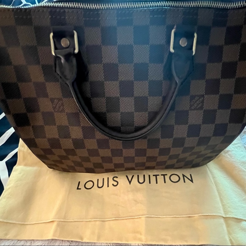 Authentic Louis Vuitton Speedy 30